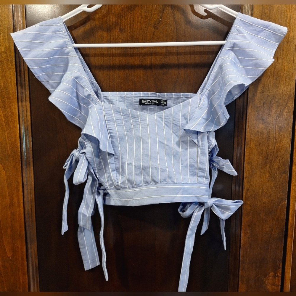 Nasty Gal blue pinstriped cropped top with adjustable tie sides - size 0